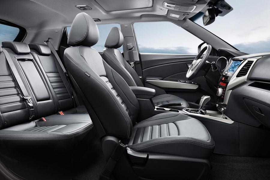  SsangYong Tivoli 2015 года  (KR) (фото 14 из 20)